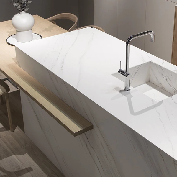 High-quality marble and granite kitchen countertops for indoor and outdoor spaces